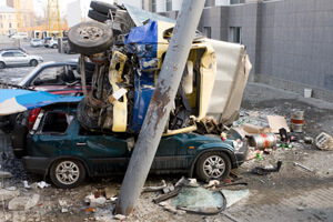 escena del abogado especialista en accidentes de camión